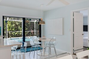 Dining - The East Beach - 3/3 with pool and dock (Sanibel)