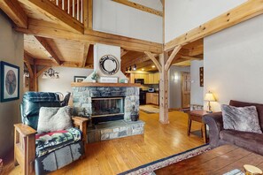 TV, lareira, pebolim