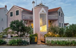 Exterior - Nice apartment in Jezera with house sea view (Jezera)