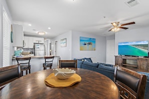 公寓式客房, 多张床 (St. Martin Beachwalk Villas 231) | 起居区