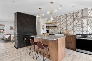 Fridge, microwave, oven, stovetop - Modern 3BR Retreat: Sauna/Hot Tub | Walk to Dining (Warren)