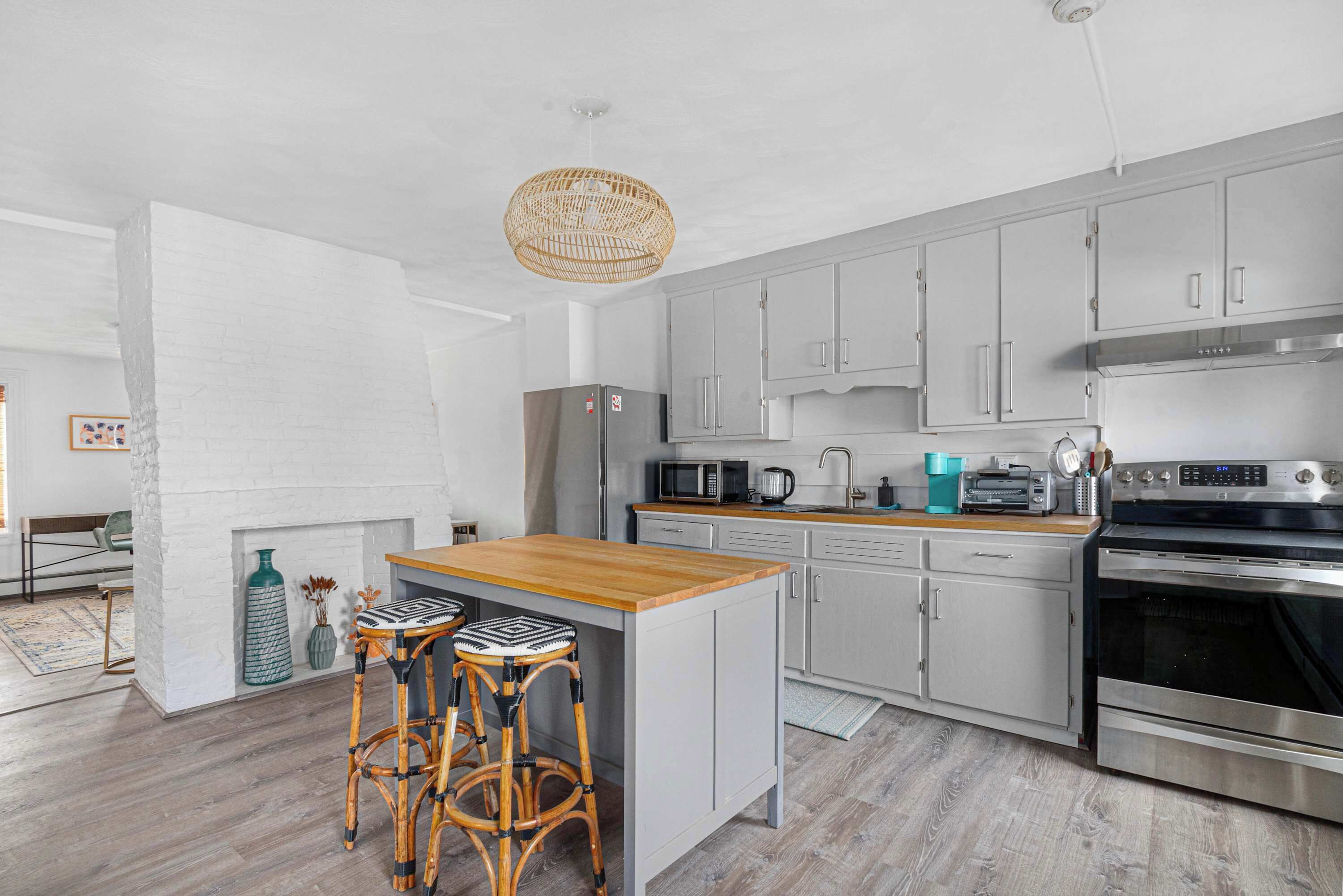 Refrigerador, microondas, horno, placa de cocina