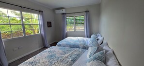 3 camere, una scrivania, ferro/asse da stiro, Wi-Fi gratuito