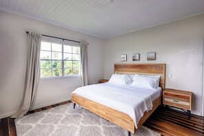 3 soveværelser, skrivebord, strygejern/strygebræt, gratis Wi-Fi