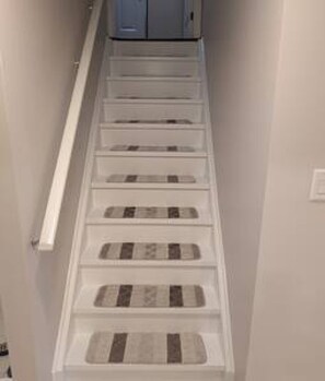 Interior - Cozy Family-Friendly Private Basement Suite (Brampton)