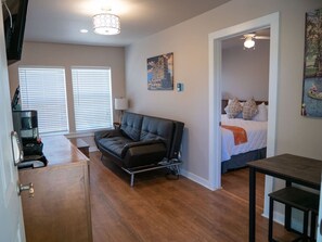 Interior - River View Deluxe King Suite #7 (Kerrville)