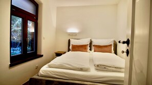 3 bedrooms, iron/ironing board, travel crib, WiFi - 125m² family-friendly comfort apartment for 6/near Playmobil FunPark/ (Fürth)