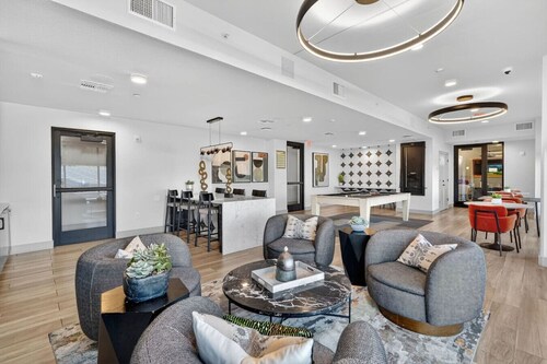 Tempe Favorite! 1BR w/ Pool Near Downtown & ASU