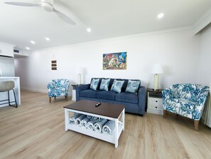 Smart TV - Gateway Villas #899 "Sunset Beach Penthouse" (Fort Myers Beach)