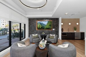 TV - Modern Tempe Studio Apt | Pool, Gym, Close to ASU (Tempe)