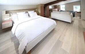 3 bedrooms, iron/ironing board, travel cot, free WiFi - Lovely home in Thun-Saint-Martin with WiFi (Thun-Saint-Martin)