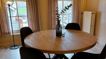 Apartment | Dining