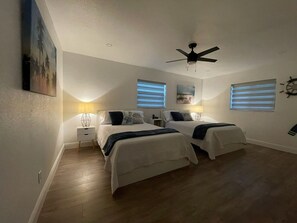 2 bedrooms, desk, iron/ironing board, free WiFi - Clean, cozy and modern house, few minutes to the Airport, beaches and malls. (Dania Beach)