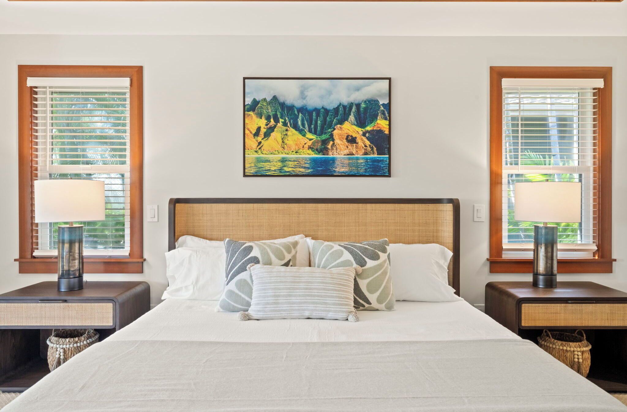 4 bedrooms, desk, iron/ironing board, travel crib