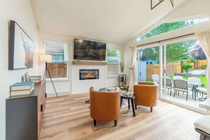 House, Multiple Beds, Patio, Garden View (1059 Chesterfield) | Living area - Modern Western Retreat Pet-friendly 4bed/2bath (Reno)