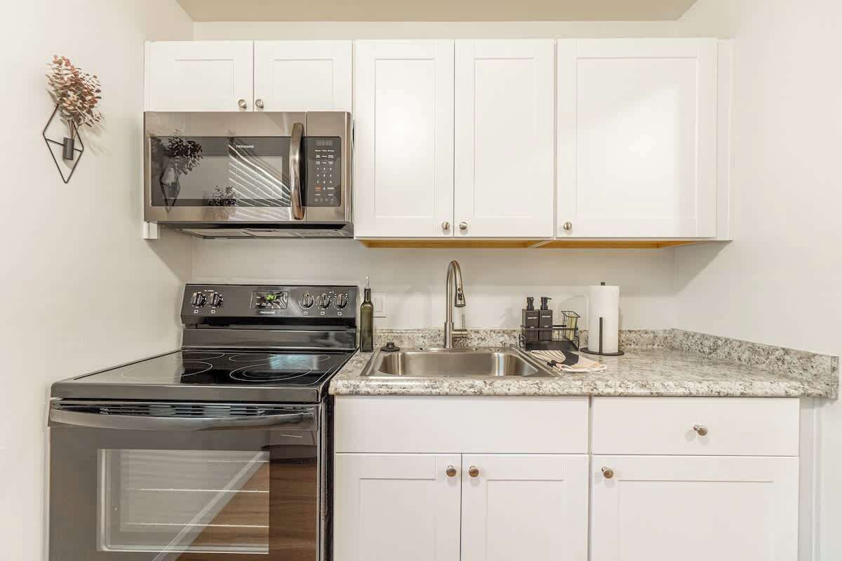 Ferienhaus, 1 Queen-Bett und Schlafsofa, Küche, Gartenblick (732 Vine) | Eigene Küche