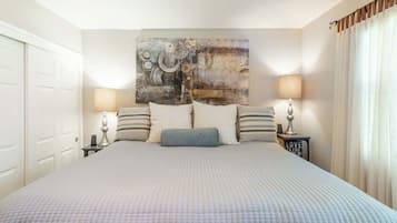 3 bedrooms, individually decorated, individually furnished, desk