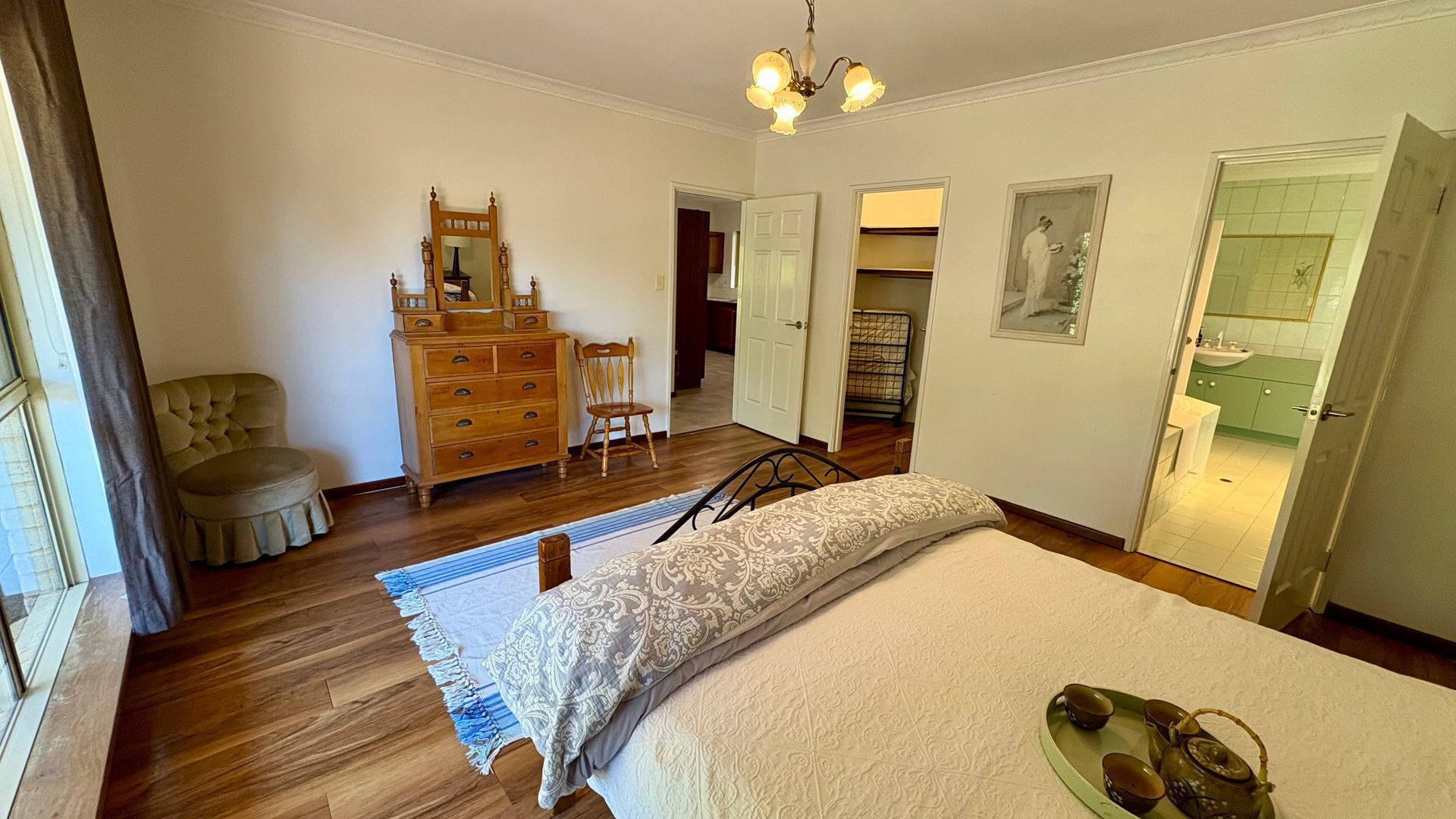 3 slaapkamers, reisbedje, gratis wifi, beddengoed