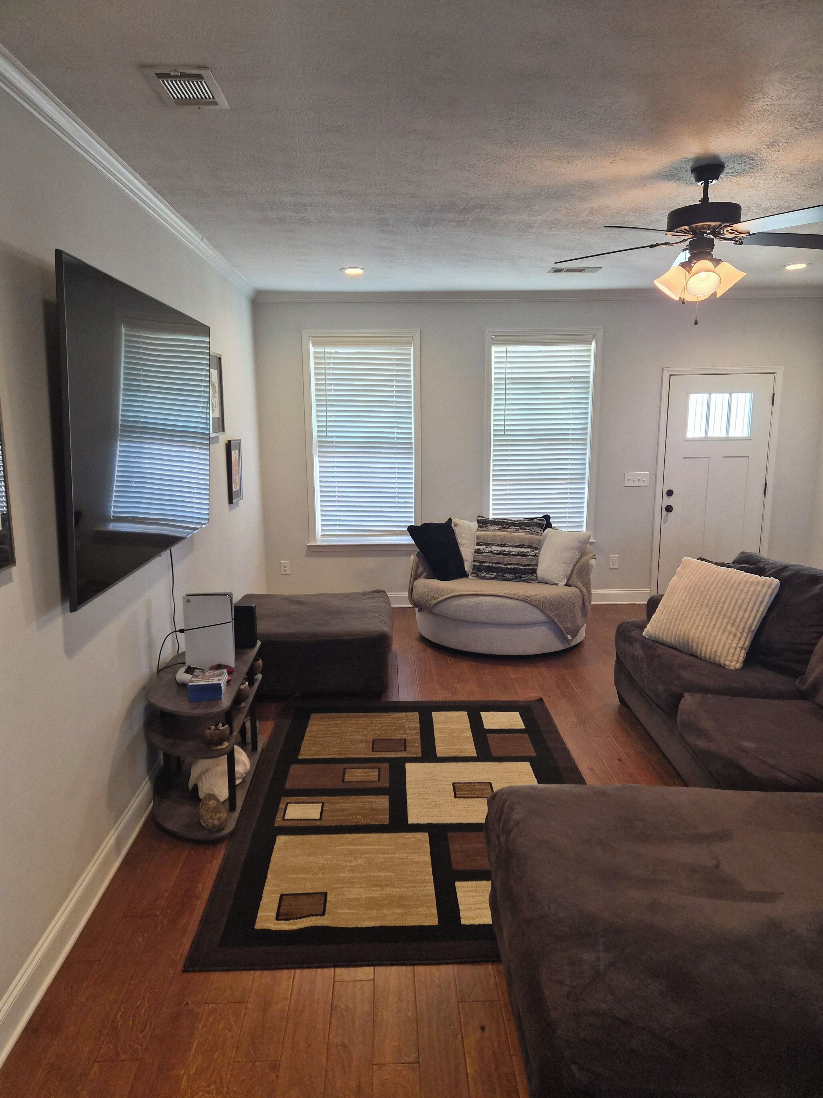 Smart TV, DVD player