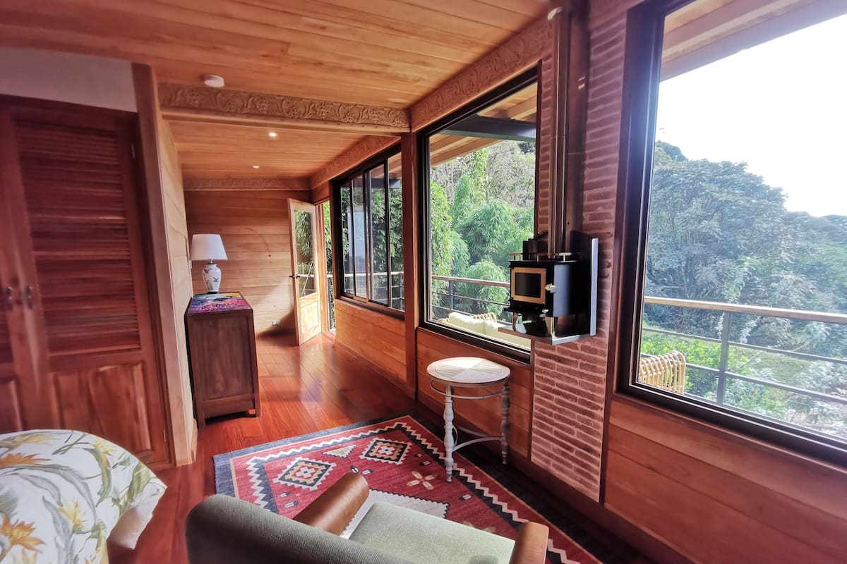 Luxury Cabin, Mountain View | Living area