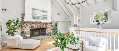 Smart TV, fireplace, computer monitors, printers