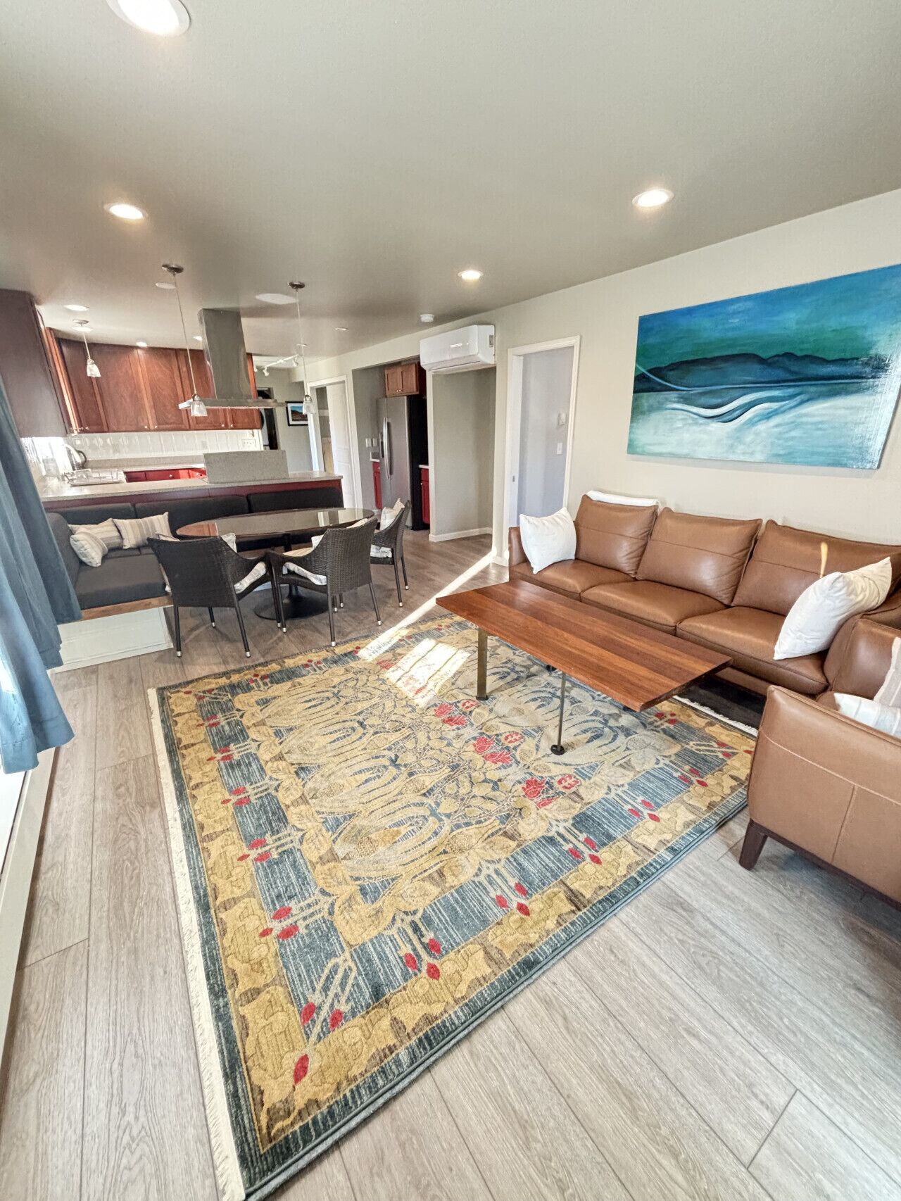 Televisión, libros y estéreo 