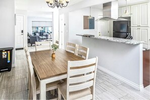 Dining - Meridian Suite at North Star Lodge • HotTub • View (Anchorage)