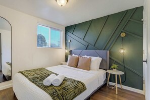 2 bedrooms, travel crib, WiFi, bed sheets