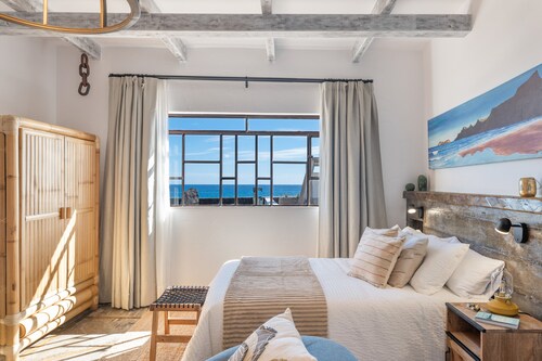 Vacation Apartment 'Rumor del Mar' with Sea View, Wi-Fi and Air Conditioning