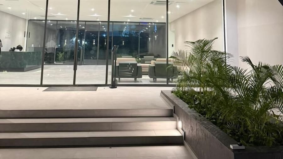 Bantree Luxury Apartments by Cozy