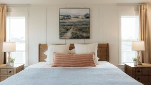 5 slaapkamers, een strijkplank/strijkijzer, reisbedje, gratis wifi