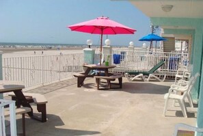 Outdoor dining - 2-bedroom beachfront condo in serene Wildwood Crest with AC (Wildwood Crest)