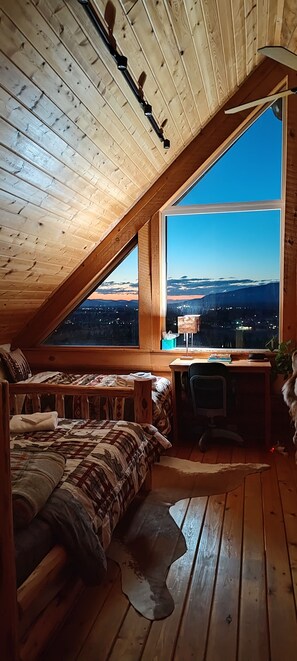 3 Schlafzimmer, Schreibtisch, Bügeleisen/Bügelbrett, kostenloses WLAN