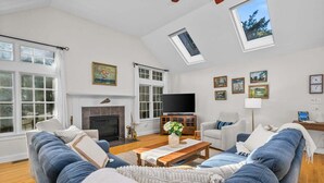 TV, fireplace - Prime Meridian: 033-Ba  Spacious and Special, Walk to Beach, Harbor, Village (Barnstable)