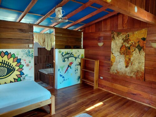 Tranquil 1-bedroom  cabin in lovely Manzanillo perfect for relaxing getaway