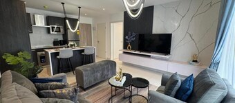 Loxwood House by Cozy