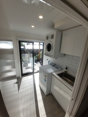 Interior - Family Home in Cowes, 2 Living Areas, Huge Covered Entertaining Area, Parking (Cowes)
