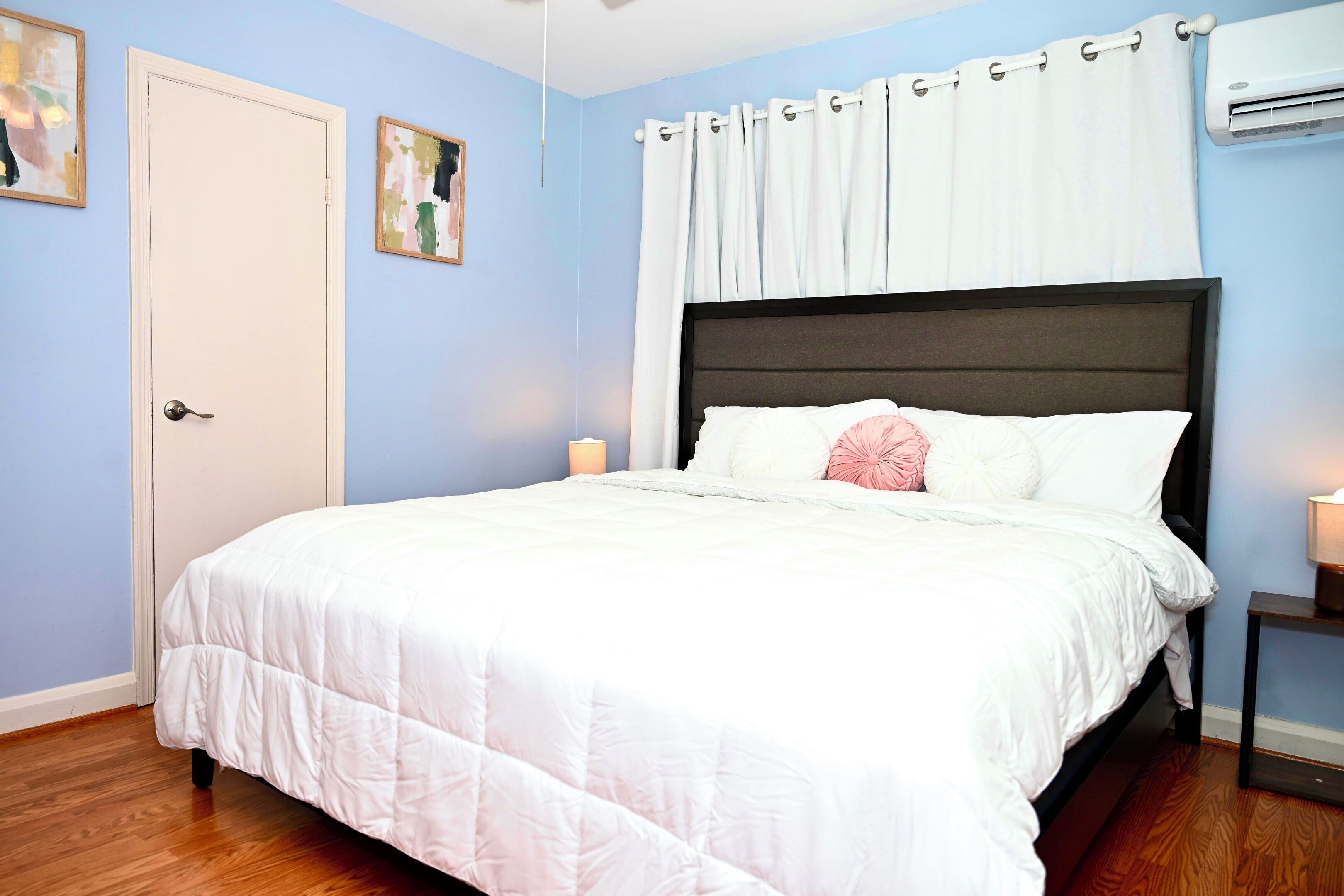 4 bedrooms, WiFi, bed sheets