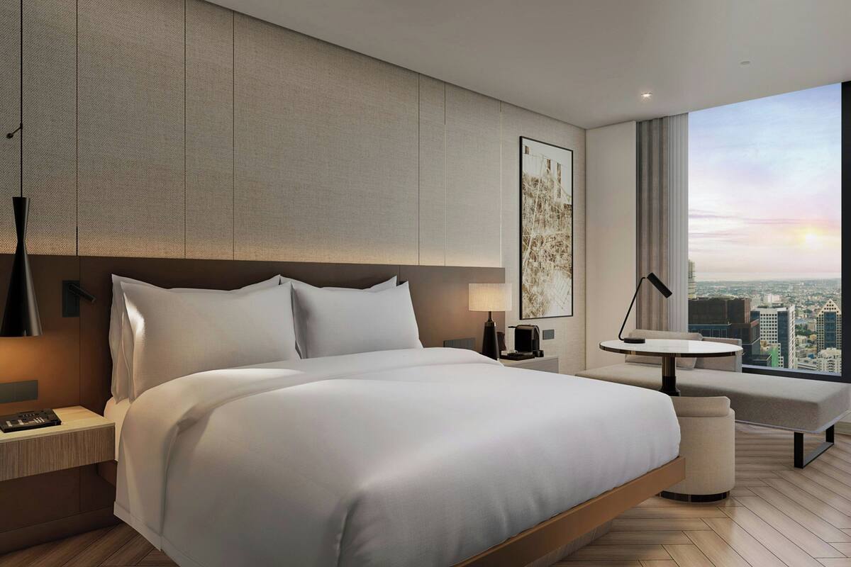 Superior Room, 1 King Bed, City View