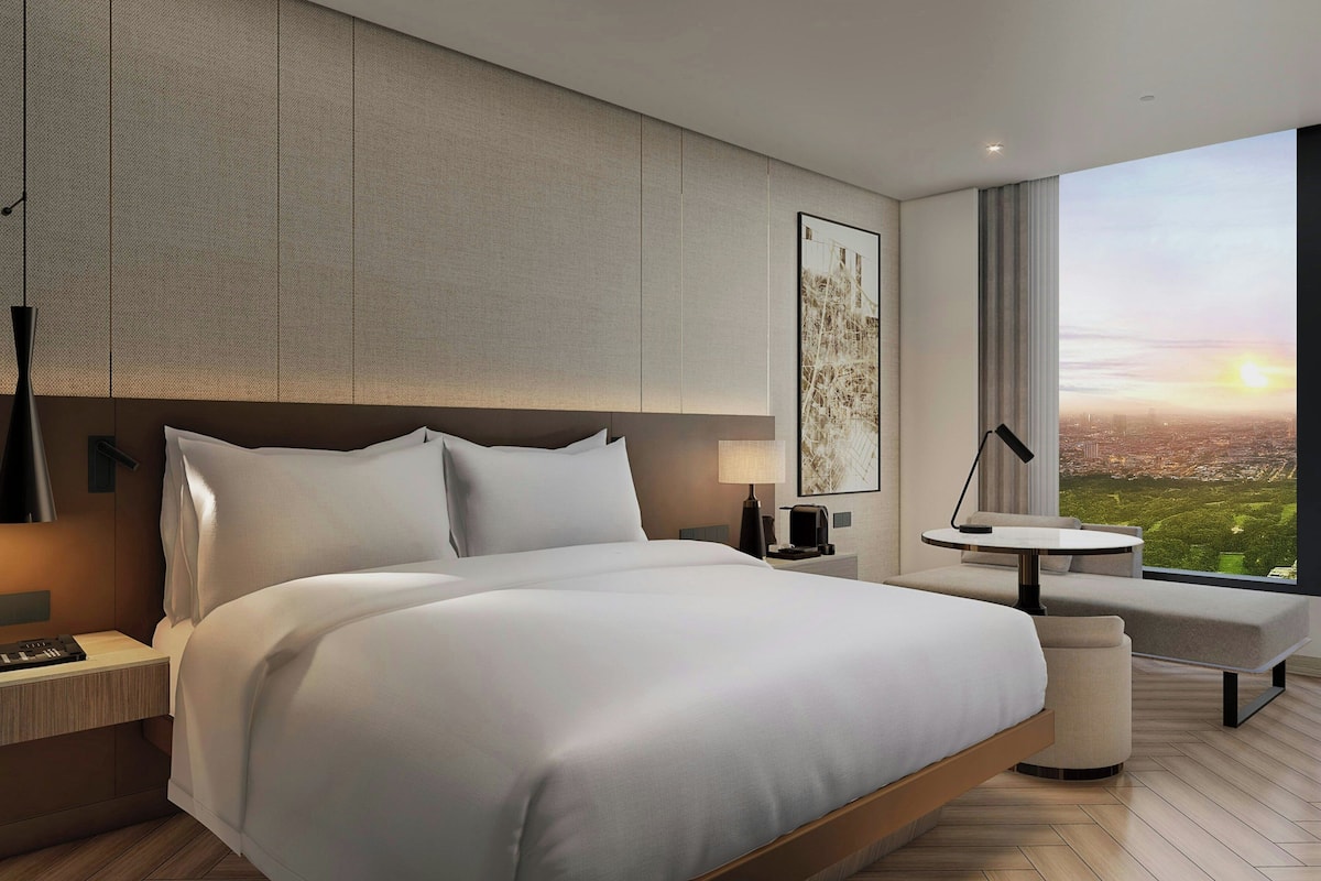 Superior Oda, 1 Büyük (Queen) Boy Yatak, Şehir Manzaralı