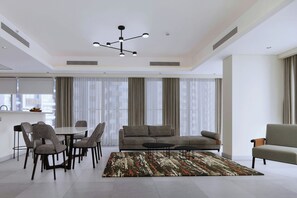 Apartment, 2 Bedrooms | Living room