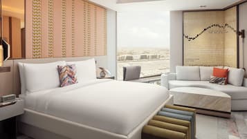 Suite, 1 King Bed, City View (Urban)