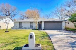 Exterior - Reliable, furnished housing for work crews & long term stays near chemical plant (La Porte)
