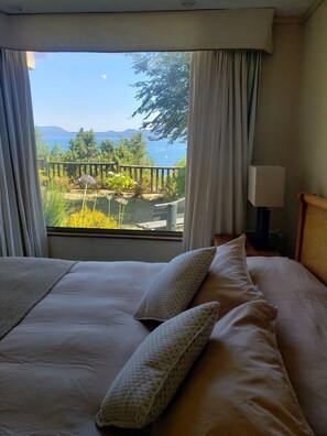 4 bedrooms, iron/ironing board, free WiFi, bed sheets - Bordelago Pucón Private Beach (Pucon)