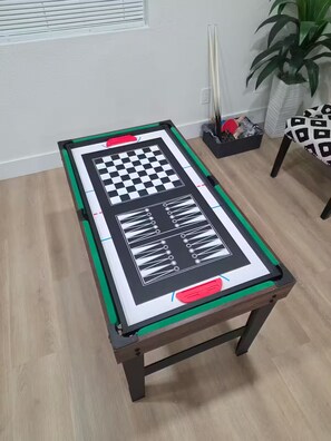 Spielezimmer