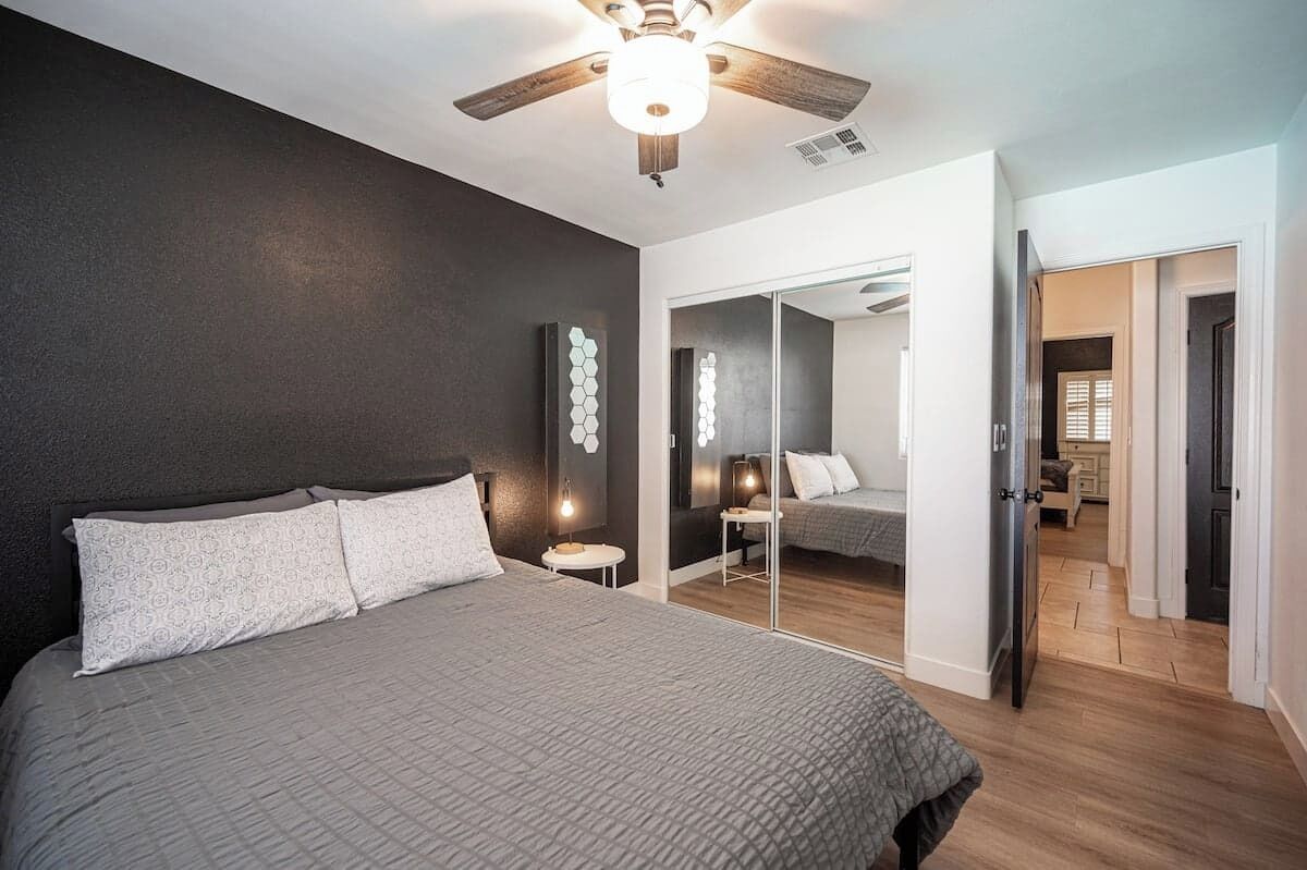 アイロン / アイロン台、WiFi、ベッドシーツ