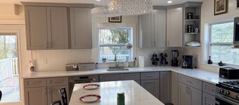 Charming 2-bedroom farmhouse with AC in Putnam Valley