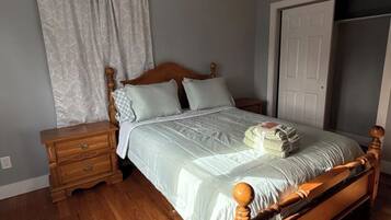 2 bedrooms, WiFi, bed sheets