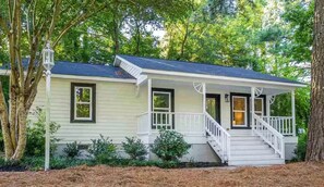 Exterior - Rustic Elegance Surrounded by Nature (Raleigh)