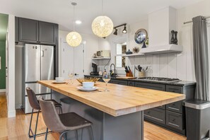 Private kitchen - Rustic Elegance Surrounded by Nature (Raleigh)